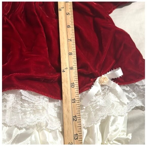 Vintage Baby Velvet & Lace Dress Set With Bloomers - Picture 9 of 12